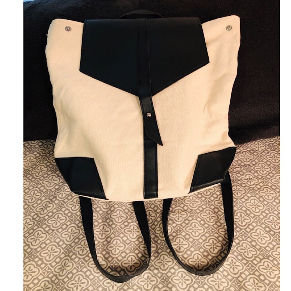 Deux Lux Demi Backpack! - Picture 2 of 5